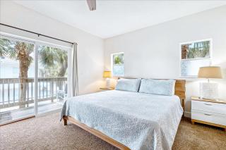 7660 Ridgewood Ave - 6