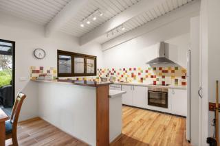 Banksia Waterfront Beachhouse - 3