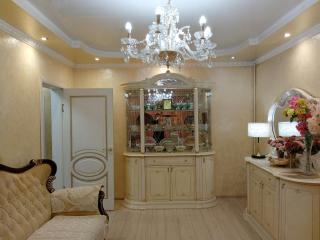 3 Rooms of the Sun Almaty Center Apartment - 2