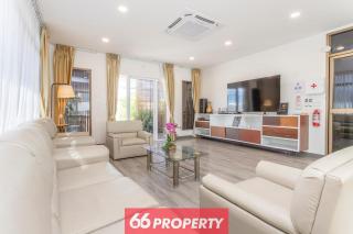 S Villa 5BR Sunset Pool Villa on Super Hwy - 1