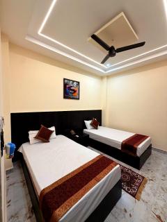 Hotel Pratyaksh Darshan - 7