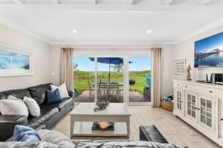 1045 Wave Crest Avenue - 1