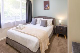 Budget-Friendly 4BR Family Home Near the Airport - 5