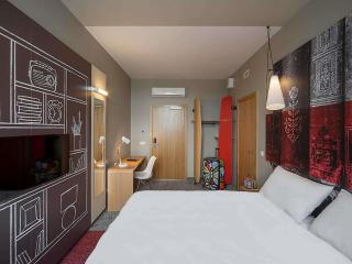 Ibis Riga Centre - 1