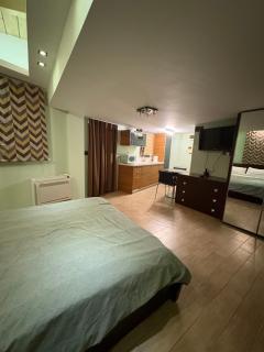 Uplift Hideaway Jacuzzi - 5