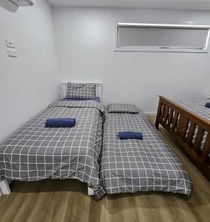 Maruve Guesthouse Plus- Modern Stay near Melb Airport 12 min - 7