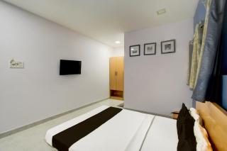 Collection O Erragadda Metro Station Formerly Golden Gate - 7