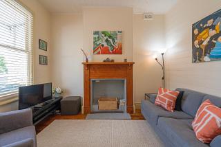 Cosy Glebe Cottage - Stroll to Central Hobart - 1