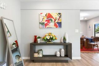 UW4042 - The Farmhouse - 1