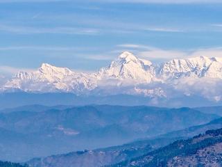 Oak Forest Cabin, Summer Reset, Himalayan Views - 9