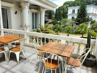 Rizen Premiere Hotel - 4