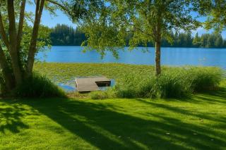 Lakefront Bungalow! 35 Miles To Mt Rainier! - 9