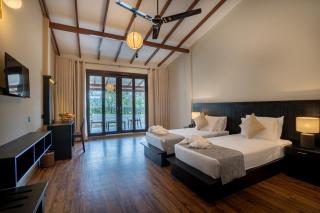 Lavendish Beach Resort - 5