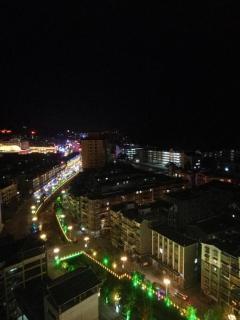 Echeng Hotel Laibing Jinxiu Shuidian Tower - 1