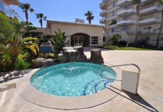 Sunny apartment in Roses with a warm terrace - 2