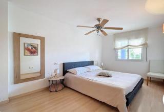 Sunny apartment in Roses with a warm terrace - 8