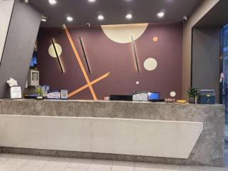 IU Hotels· Wuhan Jianghan Road Metro Station - 0