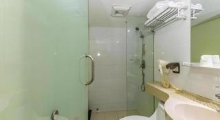 Shell Hotel Shanghai Expo Changqing Road Metro Station - 4