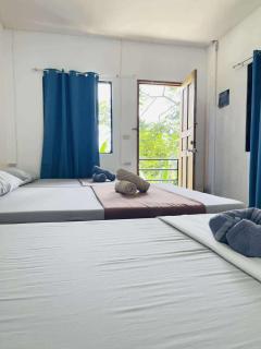 RedDot Guest House - General Luna - 8