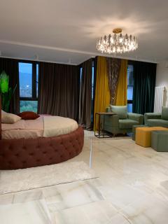 DL Business Studio - Panorama View - 7