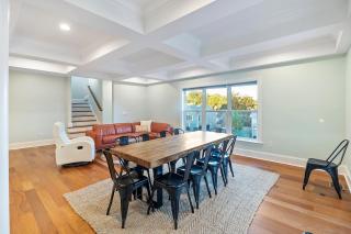 AV15-42: 15 42nd Avenue - 6