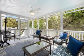 CA411: 411 Carolina Blvd. - 6