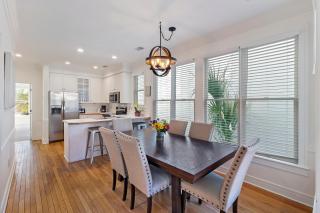 GP101: 101 Grand Pavilion - 5