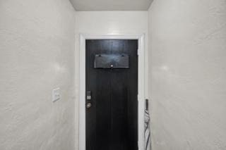 NEW! 2 BR Upscale Oklahoma Retreat with Great Deals - 7