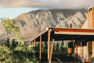 Seven Oaks Vineyard Cottages - 9