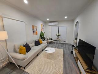 Beautiful & Modern 2BR Residence in Doncaster East - 6