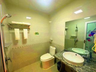 Borrman Hotel Lipu Central Plaza - 1