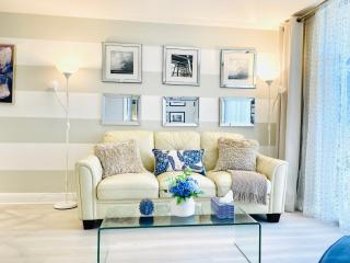 OCEAN VIEW 1BR 2BA BEACH CONDO Parking - 7