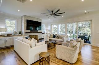 AV3-39: 3 39th Avenue - 5