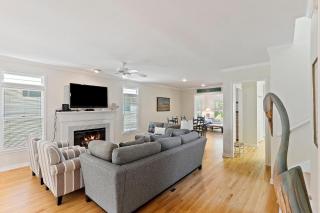 GP72: 72 Grand Pavilion - 8