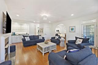 RC2431: 2431 Racquet Club - 8