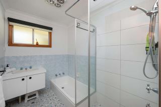 Busselton Beach Haven Family Escape - 1