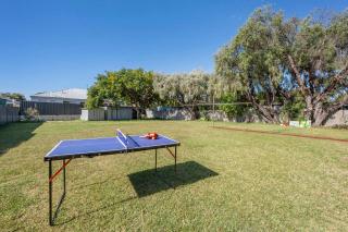 Busselton Beach Haven Family Escape - 8