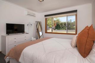 Busselton Beach Haven Family Escape - 4