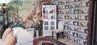 Fairyhouse on the Lake - Resort with Pool and Lake in Heart of Mandurah - 3