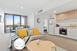 Pearl on Grote Pool&Gym Central Mkt Parking - 0