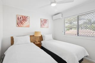 Thirty-Nine Albatross - 6