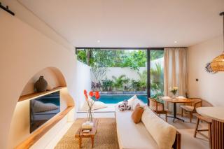Large Private Pool Villa Border Canggu & Pererenan - 1