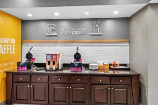 Hampton Inn Middletown - Middletown - 2