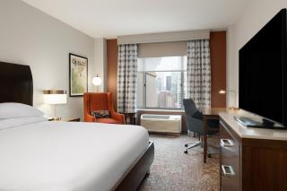 Hilton Garden Inn Chicago Downtown/Magnificent Mile - 0