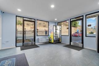 Travelodge by Wyndham Fairplex Pomona - 2