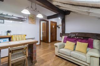 Casa Velarde Apto 2 - 6