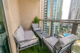 Durrani Homes - Minimal Luxe 3BR with Burj Khalifa and fountain view - third room without partition - 1