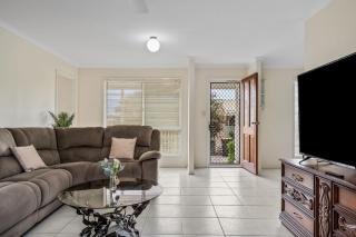 Swainson on Fontaine - 0