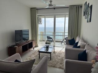 Seaside Escape Ocean Views Uswetakeiyawa - 0