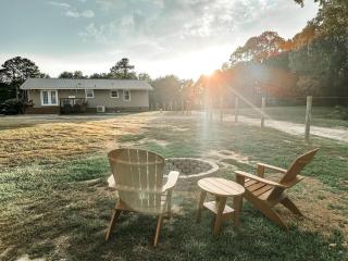 Beautiful Farm Stay with Private Pickleball Court near Kerr Lake, North Carolina - 9